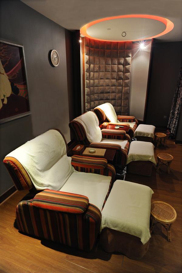 Jiangxi Seven Star Shang Wu Hotel 南昌 エクステリア 写真