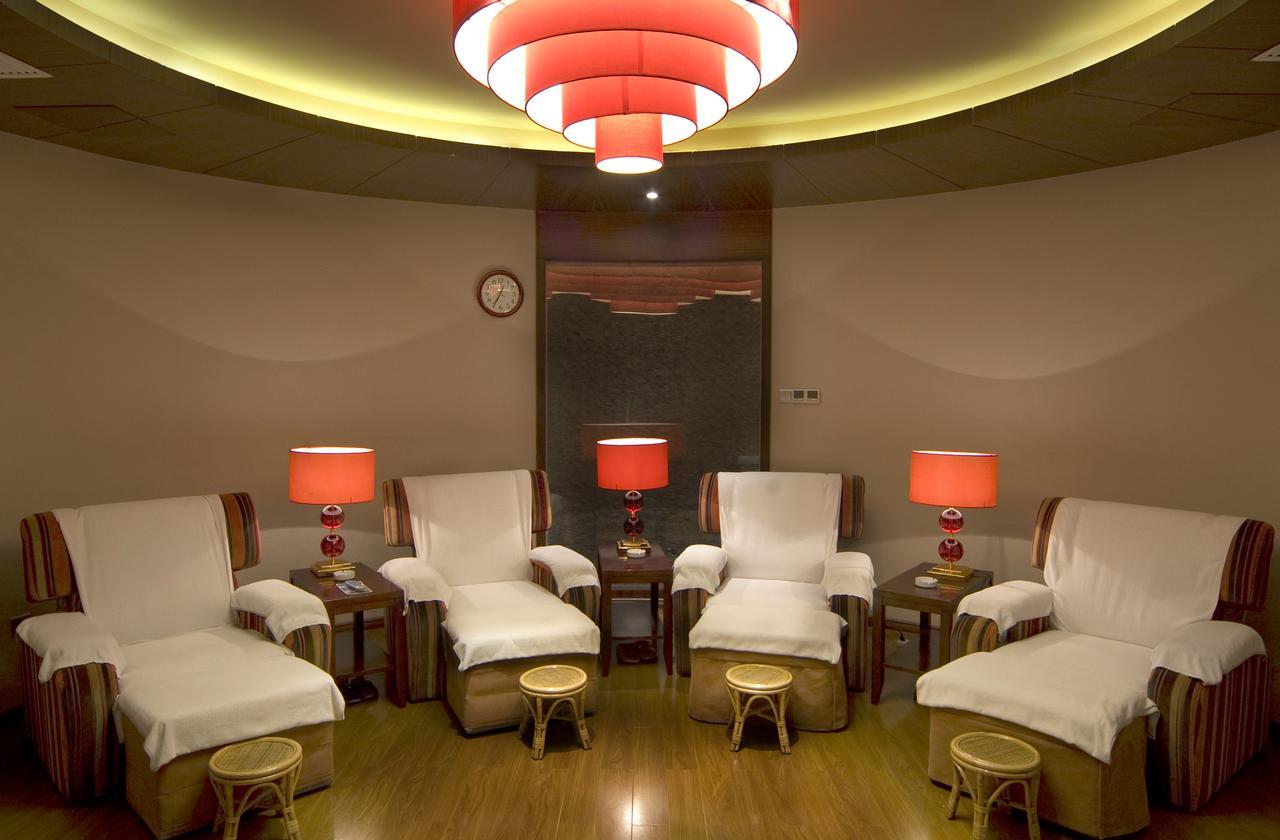 Jiangxi Seven Star Shang Wu Hotel 南昌 エクステリア 写真