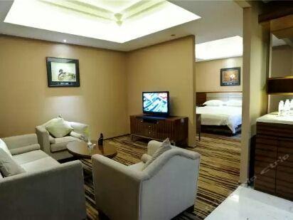 Jiangxi Seven Star Shang Wu Hotel 南昌 エクステリア 写真
